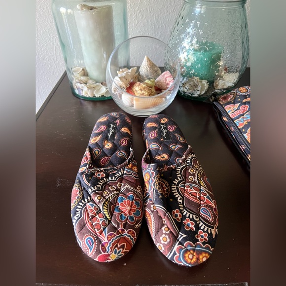 Vera Bradley slippers - Picture 3 of 7